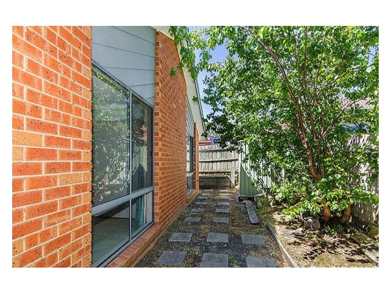 15 Bowman Close, Narre Warren South VIC 3805