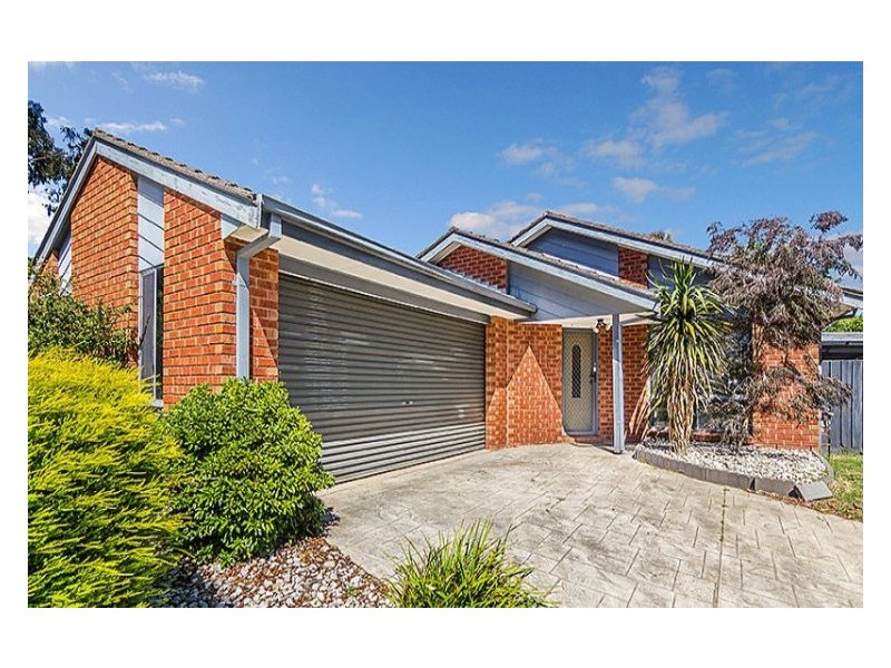 15 Bowman Close, Narre Warren South VIC 3805
