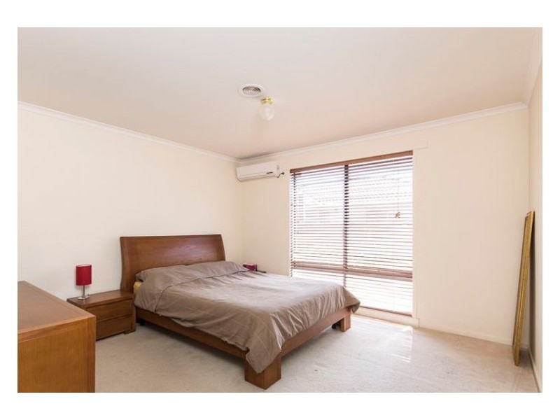 2 Nirringa Drive, Hampton Park VIC 3976