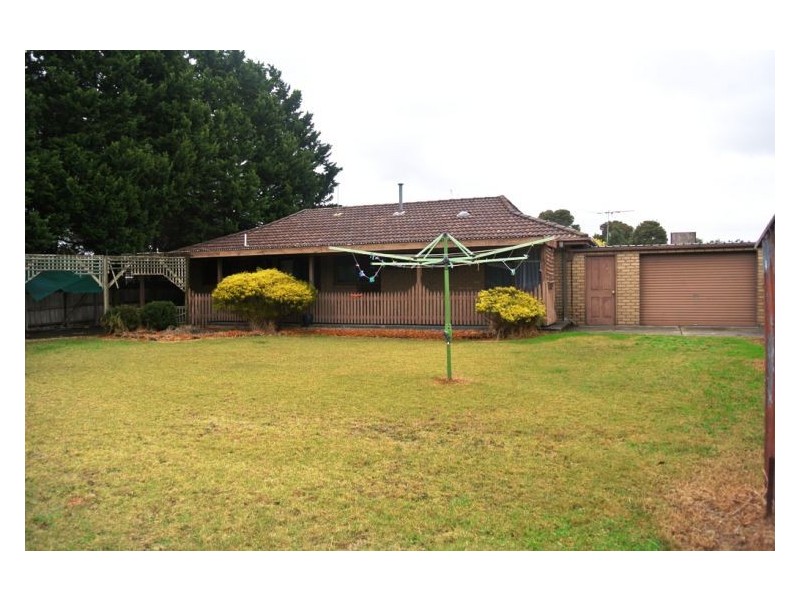 18 Marylyn Place, Cranbourne VIC 3977