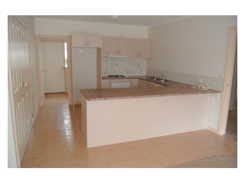 2/4 Prospect Street, Mount Waverley VIC 3149