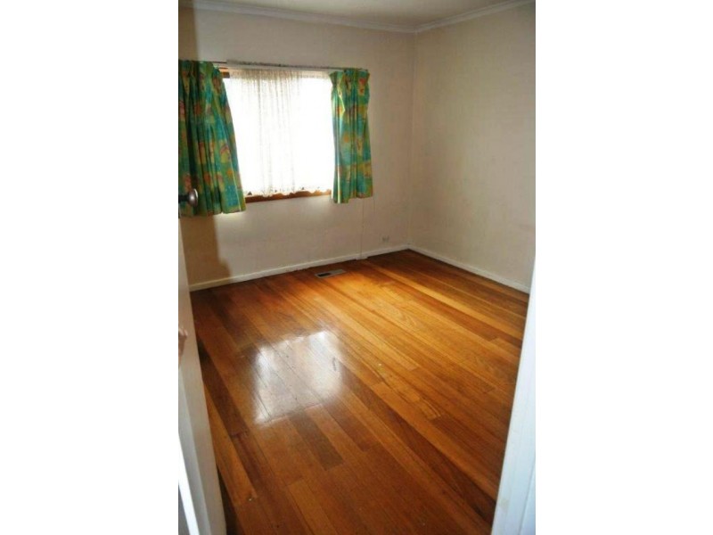 2 Warbla Street, Dandenong North VIC 3175