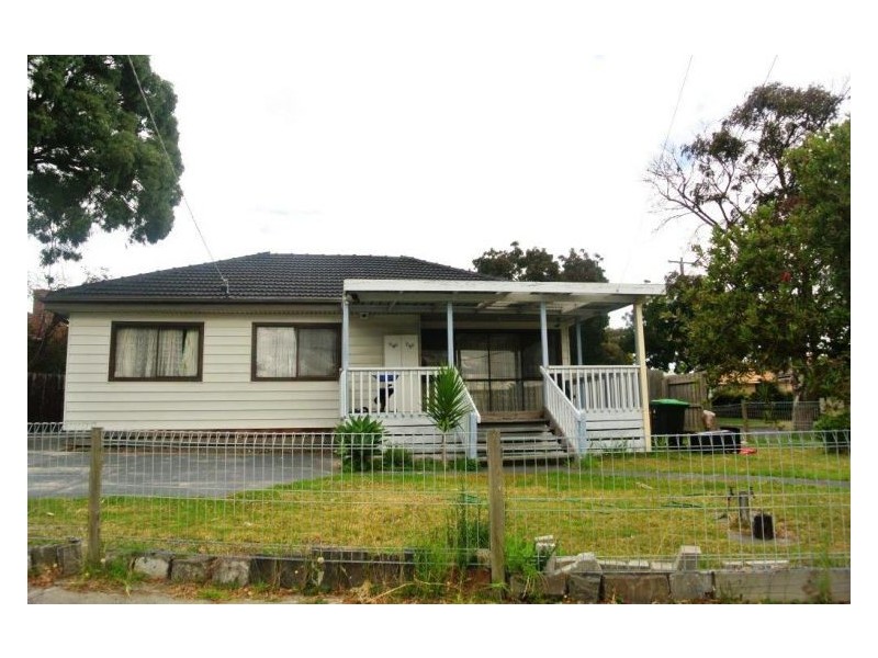 2 Warbla Street, Dandenong North VIC 3175