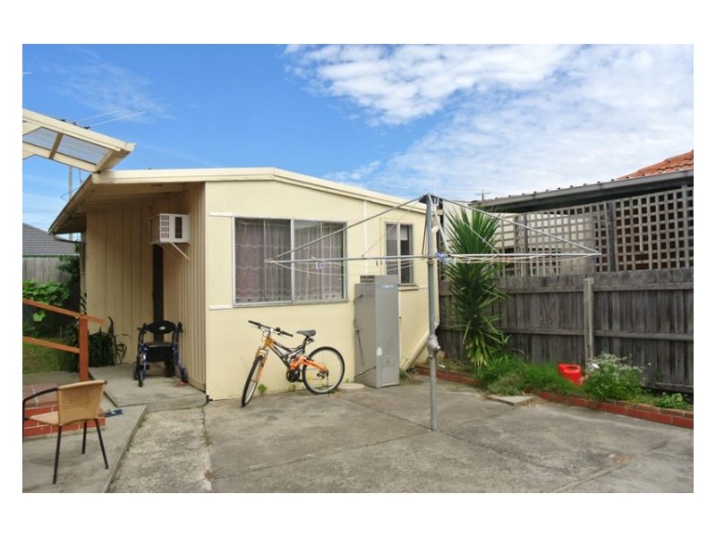 10B Glenthorne Drive, Keysborough VIC 3173