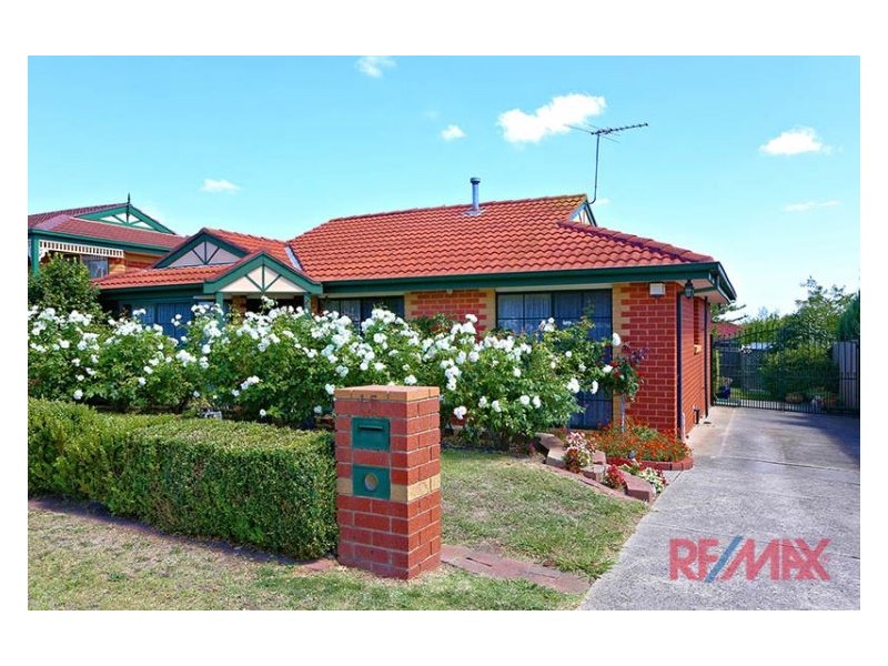 15 Kiandra Mews, Hampton Park VIC 3976