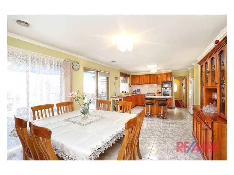 4 Turanga Place, Hallam VIC 3803