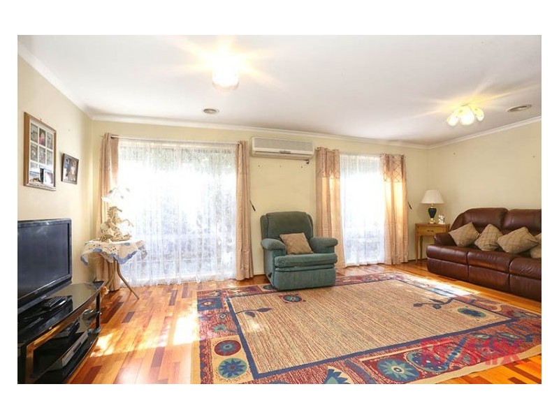 4 Turanga Place, Hallam VIC 3803