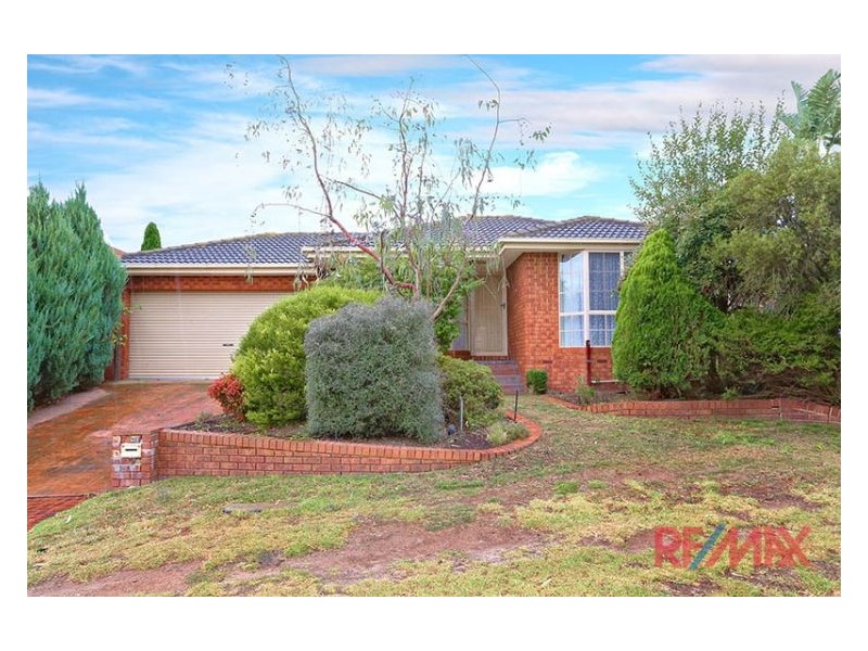 8 Yoni Court, Hallam VIC 3803