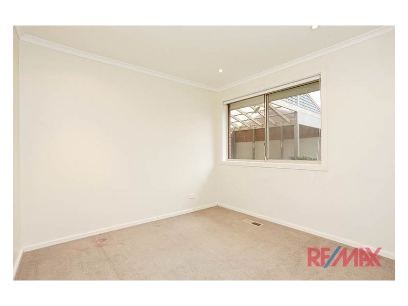 8 Yoni Court, Hallam VIC 3803