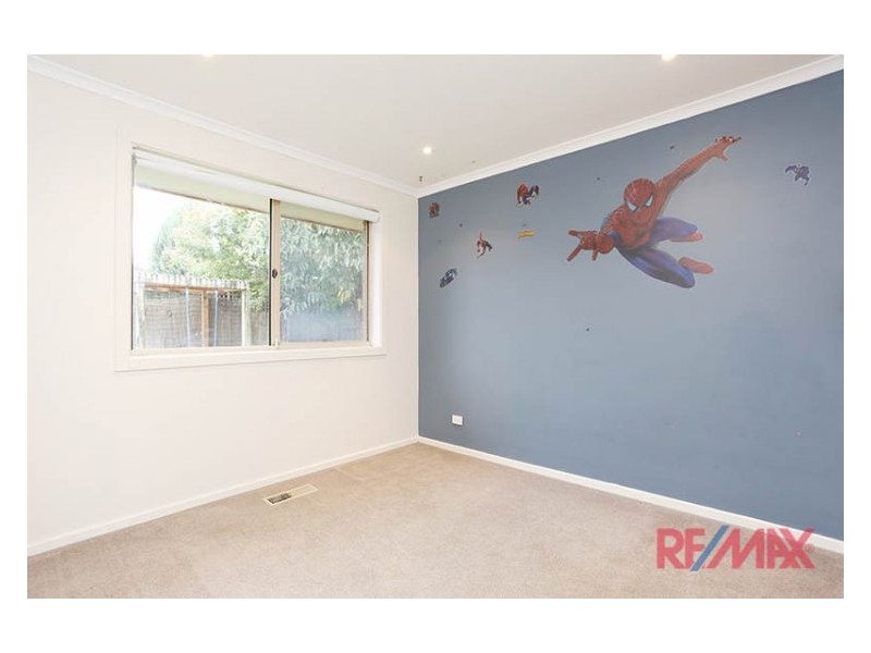 8 Yoni Court, Hallam VIC 3803