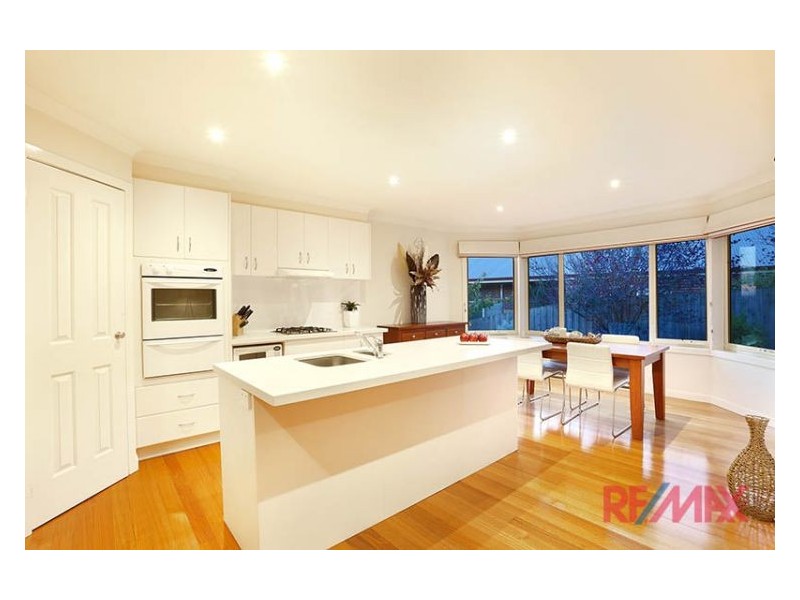 63 Montbrae Circuit, Narre Warren North VIC 3804