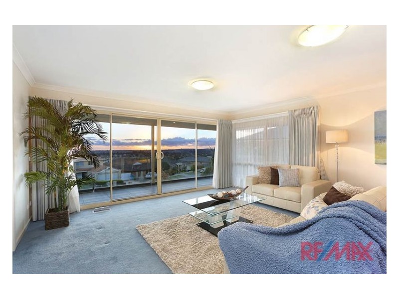 63 Montbrae Circuit, Narre Warren North VIC 3804