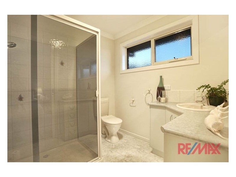 63 Montbrae Circuit, Narre Warren North VIC 3804