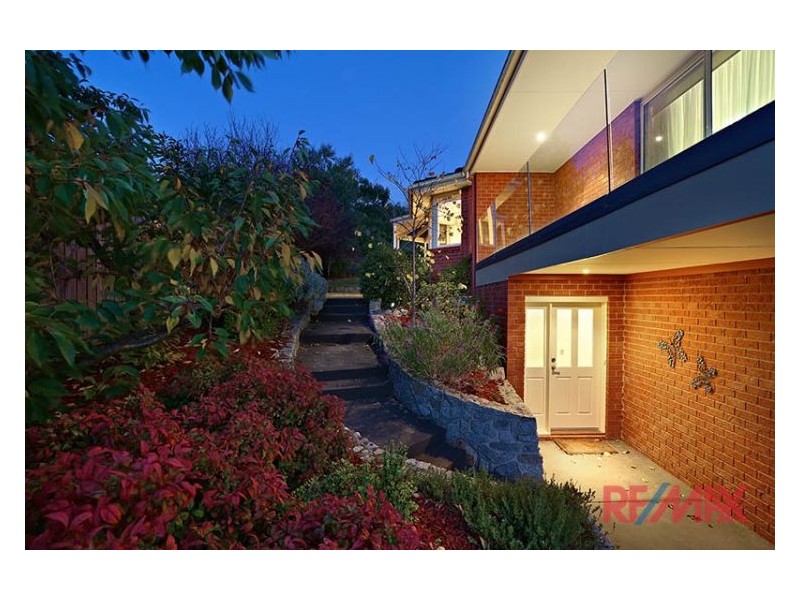 63 Montbrae Circuit, Narre Warren North VIC 3804