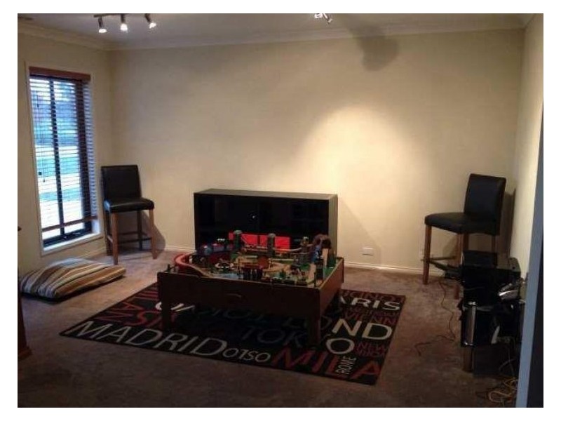 6 Tournament Place, Cranbourne North VIC 3977