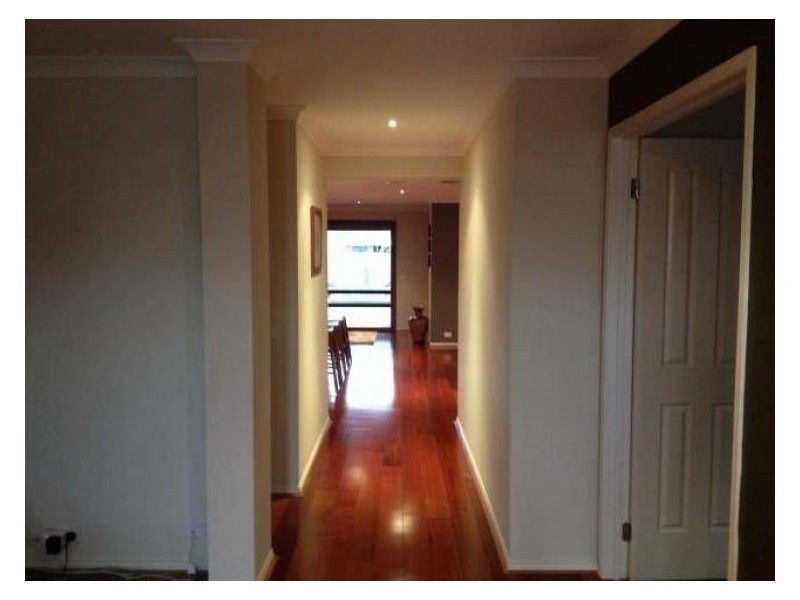 6 Tournament Place, Cranbourne North VIC 3977