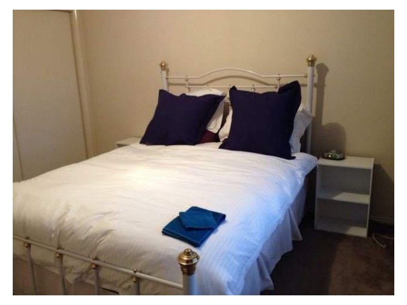 6 Tournament Place, Cranbourne North VIC 3977