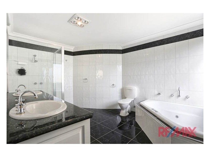 18 Natren Court, Berwick VIC 3806