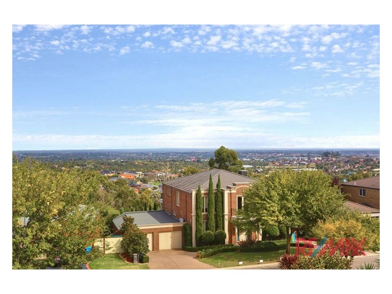 18 Natren Court, Berwick VIC 3806