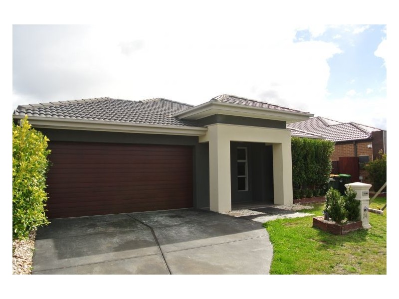 24 Tarcoola way, Sandhurst VIC 3977