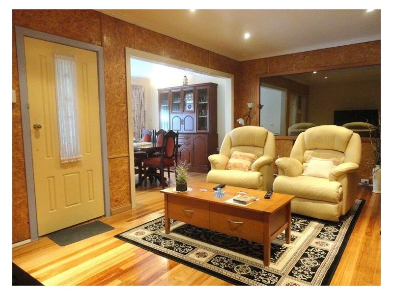 4 Blossom Drive, Doveton VIC 3177