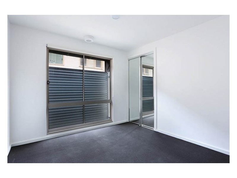 17/12 Close Avenue, Dandenong VIC 3175