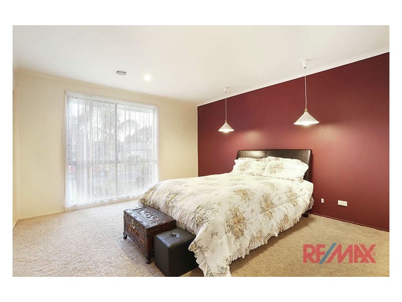 20 Princess Maria Place, Hampton Park VIC 3976