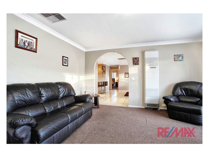 17 Ivan Crescent, Hampton Park VIC 3976