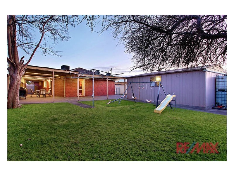 17 Ivan Crescent, Hampton Park VIC 3976