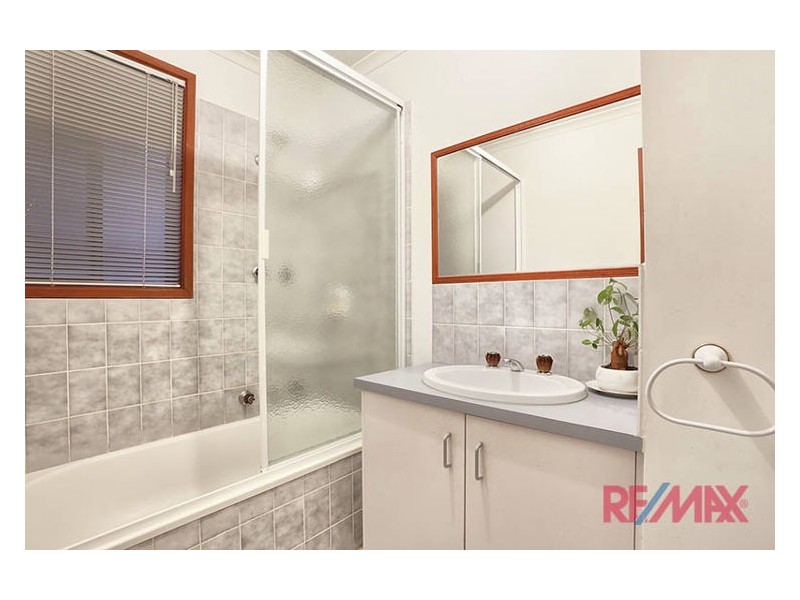 27 Ivan Crescent, Hampton Park VIC 3976