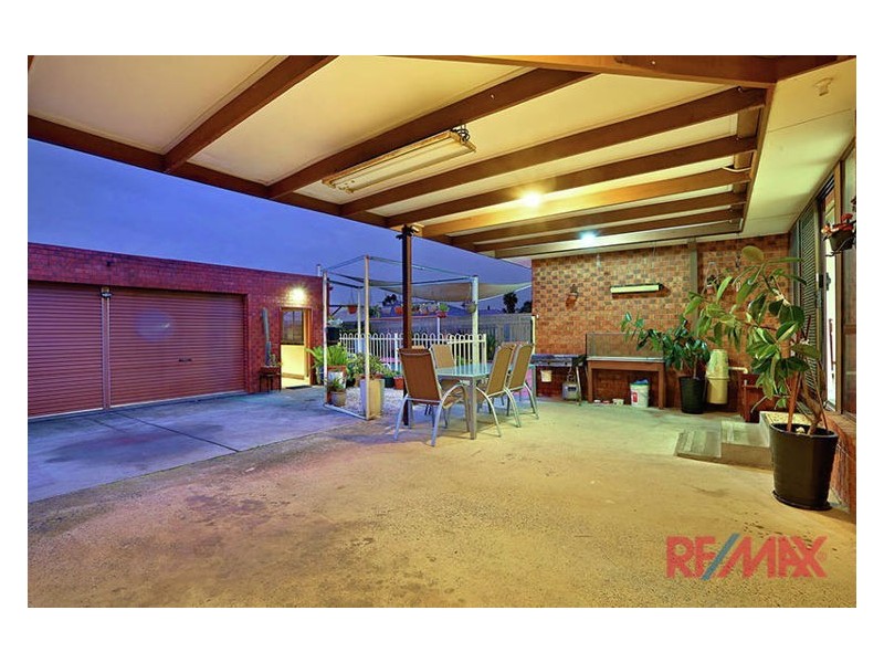 27 Ivan Crescent, Hampton Park VIC 3976