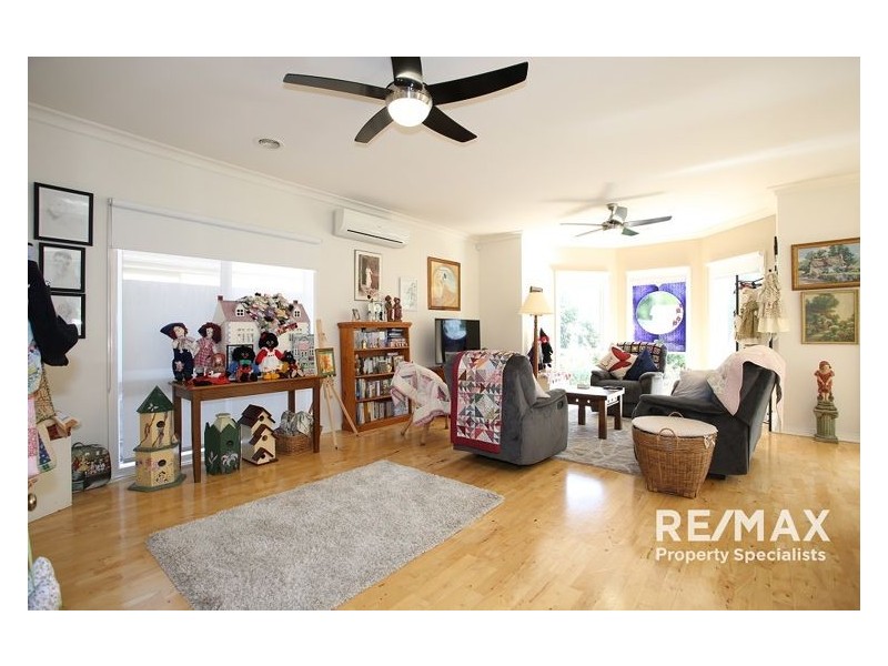 46 Henry Lawson Drive, Lynbrook VIC 3975