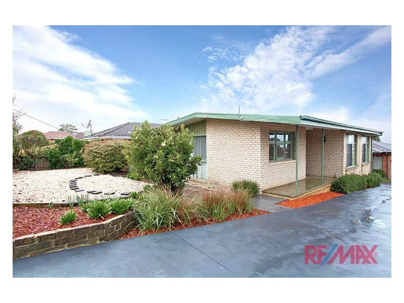 33 Phillip Road, Hallam VIC 3803