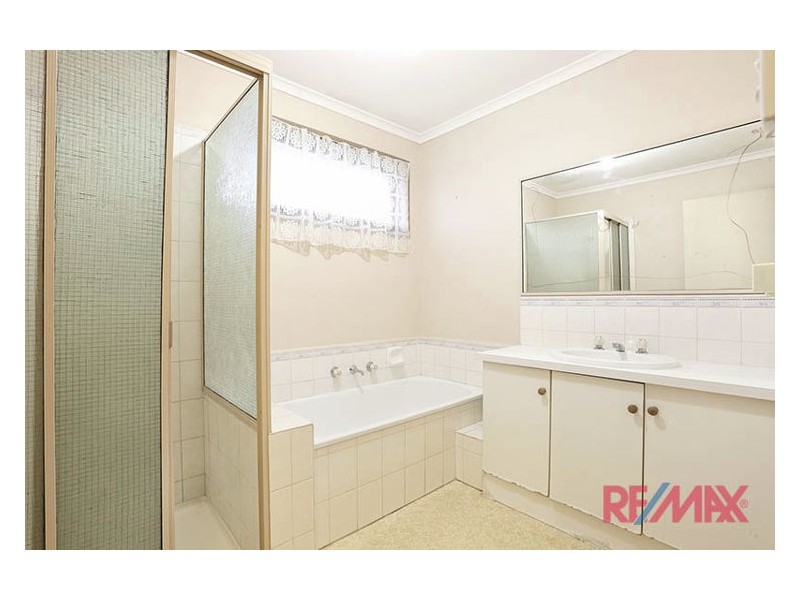 1/39 General Joshua Drive, Hampton Park VIC 3976