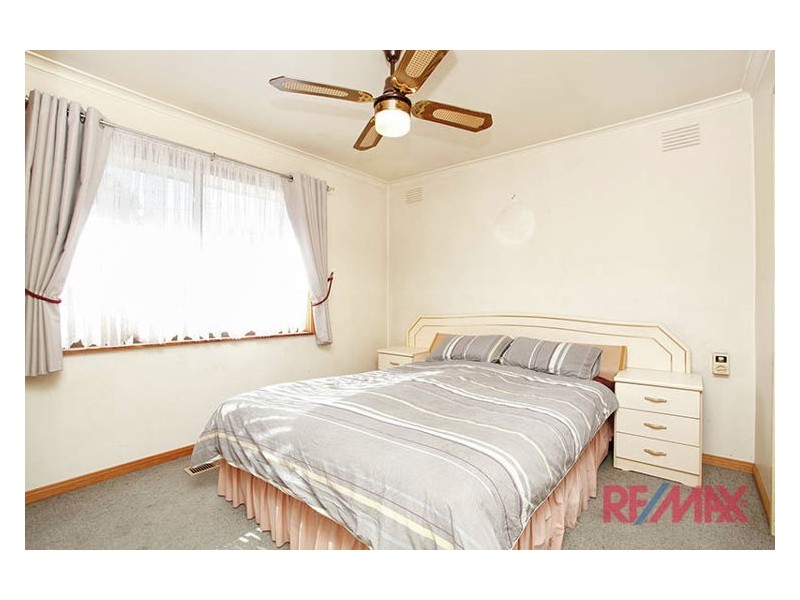 9 Sunnyvale Court, Hampton Park VIC 3976