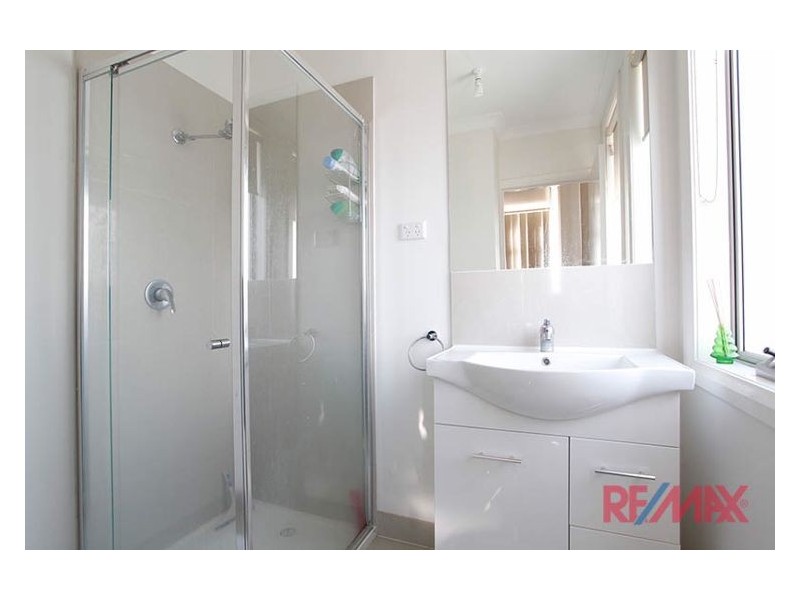 6 Stenocarpus Drive, Doveton VIC 3177