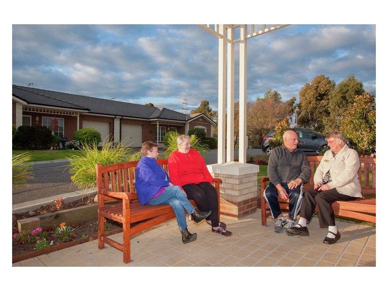 8 Saffron Drive, Hallam VIC 3803