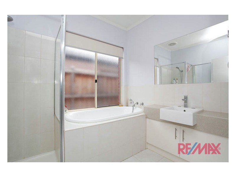 52 Balladonia Gum Circuit, Lyndhurst VIC 3975