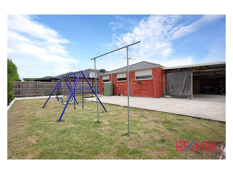 52 Balladonia Gum Circuit, Lyndhurst VIC 3975