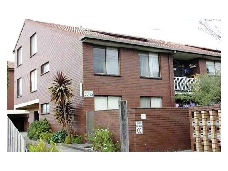 6/60 Cleeland Street, Dandenong VIC 3175