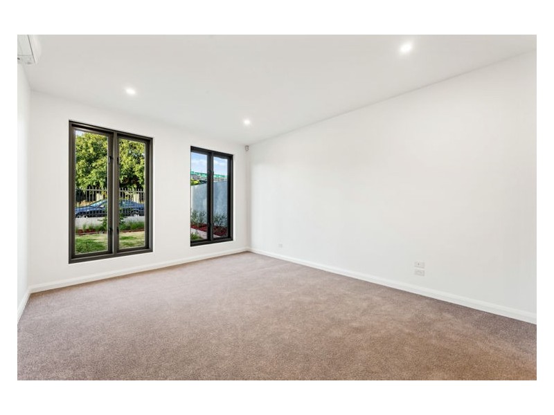 1/18 Glenmore Crescent, Black Rock VIC 3193