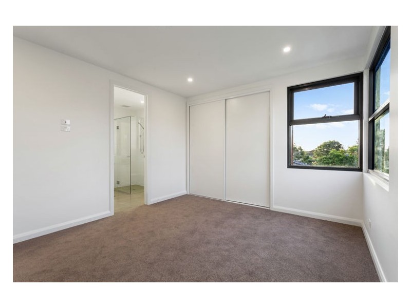 1/18 Glenmore Crescent, Black Rock VIC 3193