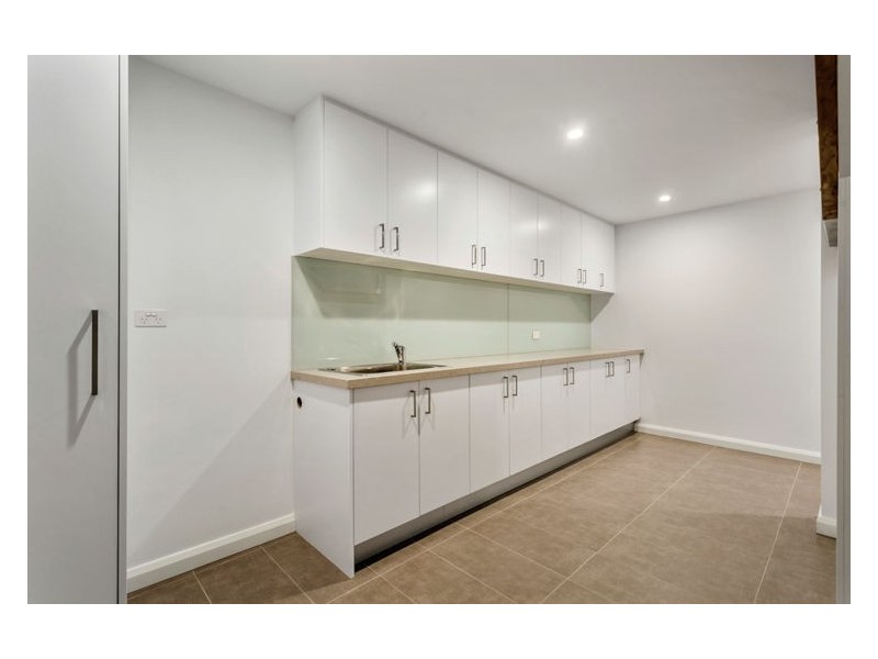 1/18 Glenmore Crescent, Black Rock VIC 3193