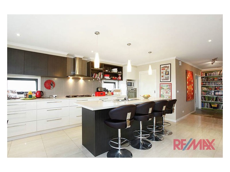 32 Jacaranda Street, Doveton VIC 3177