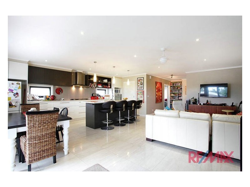 32 Jacaranda Street, Doveton VIC 3177