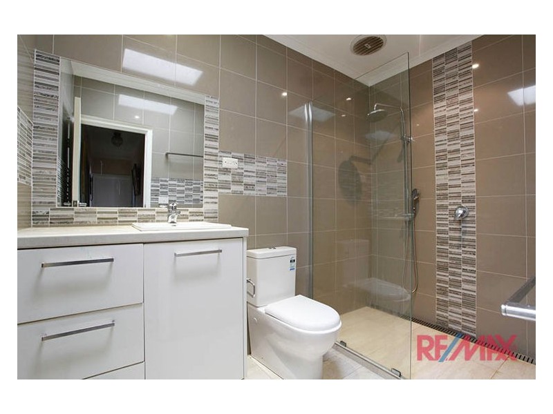 32 Jacaranda Street, Doveton VIC 3177