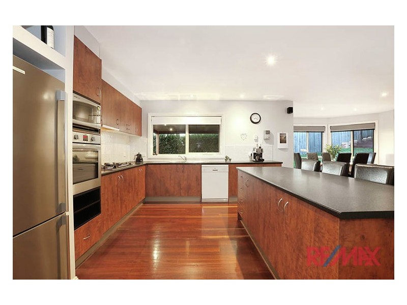 61 Montbrae Circuit, Narre Warren North VIC 3804