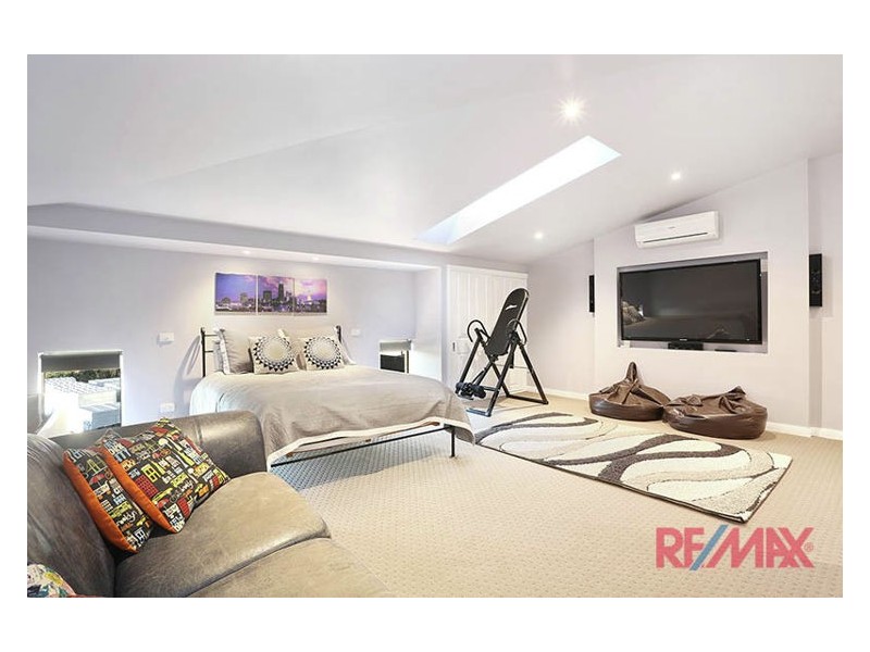 61 Montbrae Circuit, Narre Warren North VIC 3804