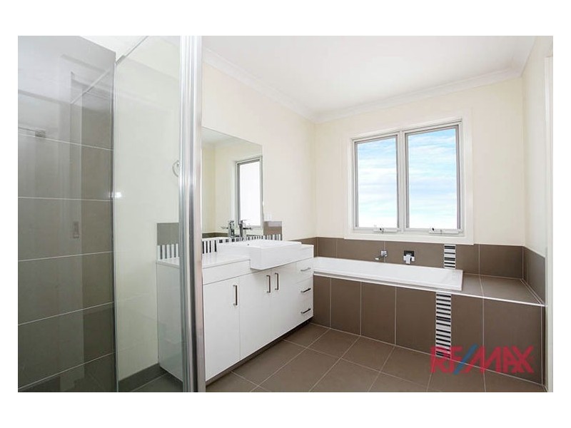 7/6-8 Innes Court, Berwick VIC 3806