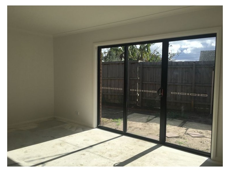 Unit 2/15 Rose Drive, Doveton VIC 3177